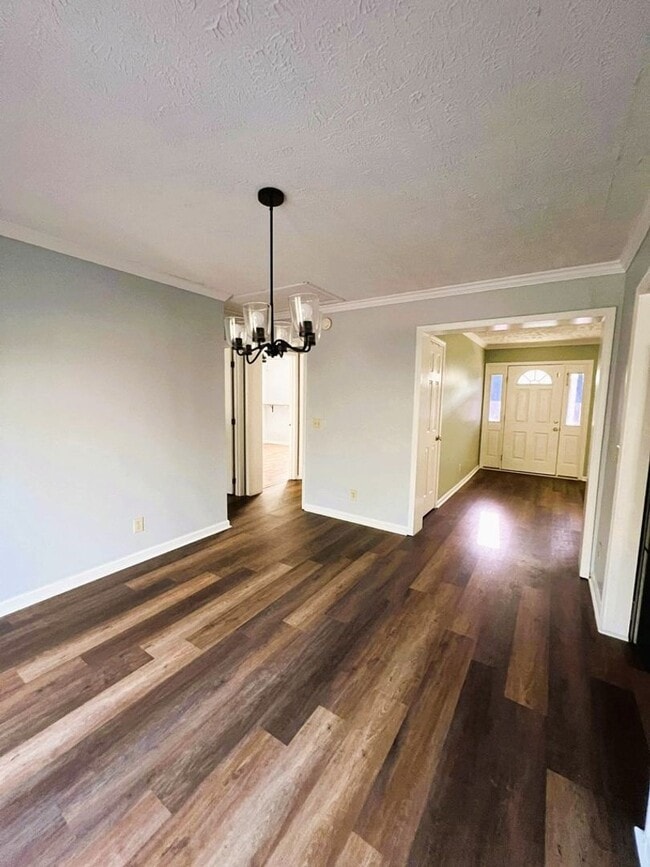 Building Photo - 108 Glenn Forest Dr