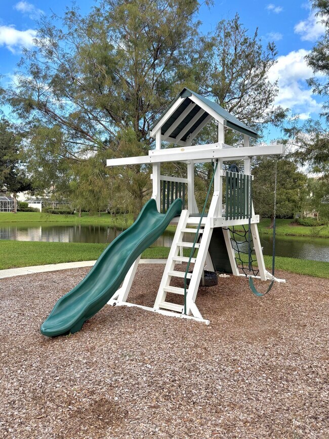 Building Photo - 488 Capistrano Dr