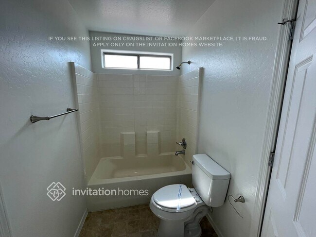 Building Photo - 1894 S 216th Ln