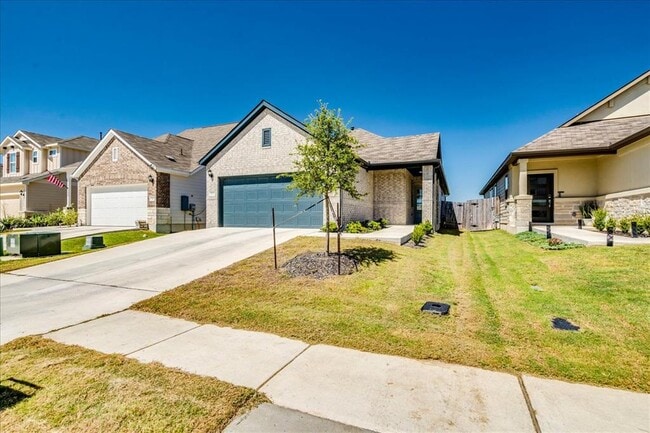 Building Photo - 802 Papaya Dr