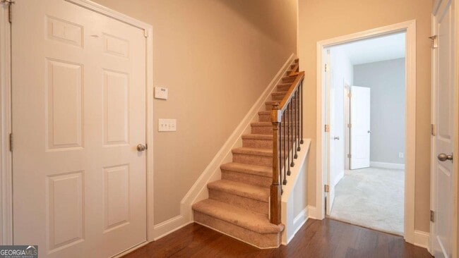 Building Photo - 3731 Ivy Lawn Dr NE