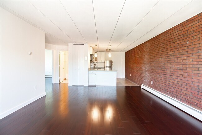 Building Photo - 47 Homer Ave