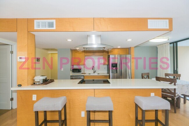 Building Photo - 250 ?Ohua Ave