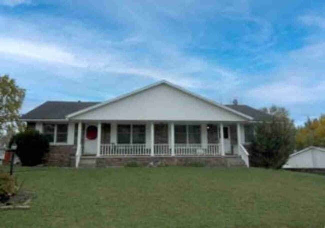 Building Photo - 401 Georgia Pkwy