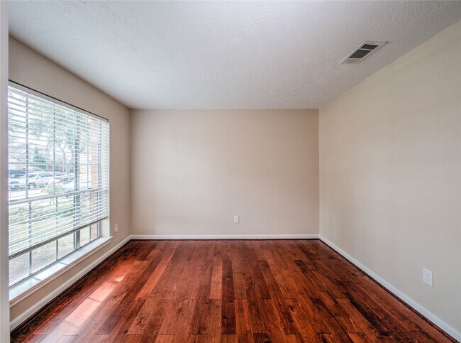 Building Photo - 13618 Woodspire Dr