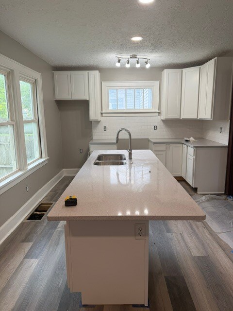 Building Photo - 1465 Hildreth Ave