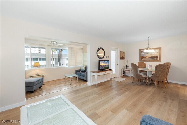 Building Photo - 1065 Gulf Shore Blvd N