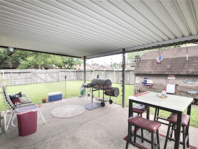Building Photo - 13730 Oleoke Ln