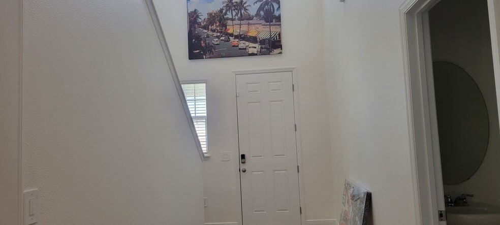 Building Photo - 284 Links Ter Blvd