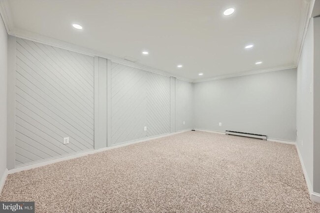 Building Photo - 824 Century St