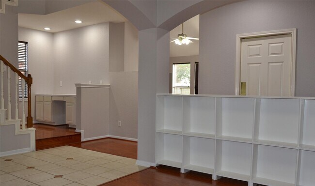 Building Photo - 22755 Cascade Springs Dr