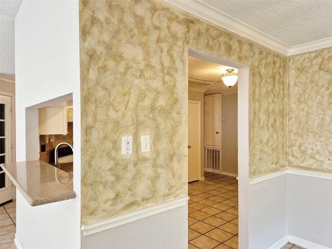 Building Photo - 13211 Whitchurch Way