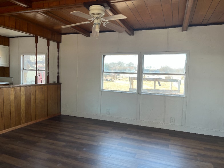 Building Photo - 5414 Cr 2526