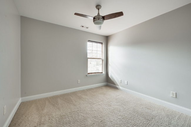 Building Photo - 138 Stonecrest Dr