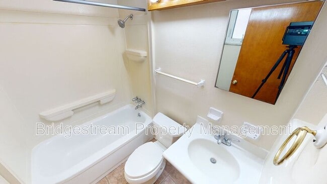 Building Photo - 1712 Radio Rd