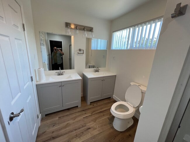 Building Photo - Spacious Remodeled 4 Bedroom/3 bath Home with Bonus Room