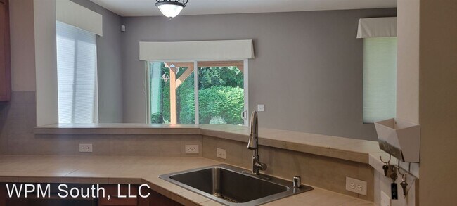 Building Photo - 4 br, 3 bath House - 2106 170th Ave East