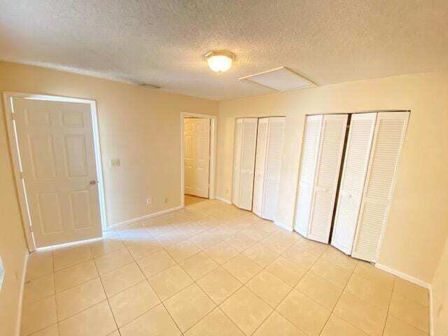 Building Photo - 1157 Hyacinth Pl