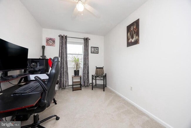 Building Photo - 65 Pennypacker Dr