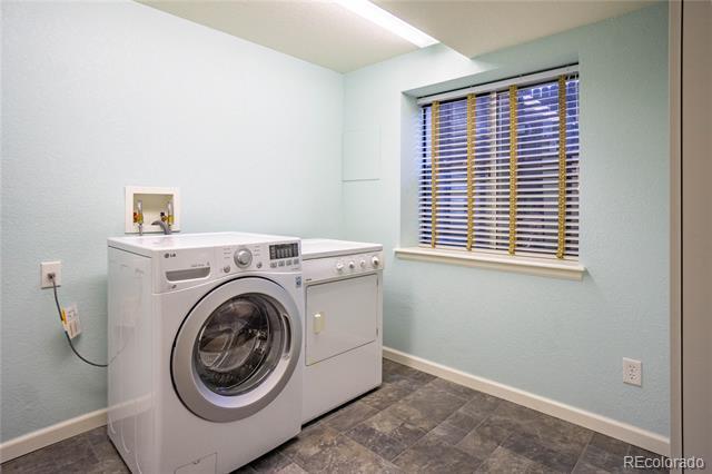 Building Photo - 1148 S Boston Ct