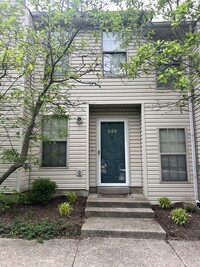 Building Photo - 3175 Kirklevington Dr