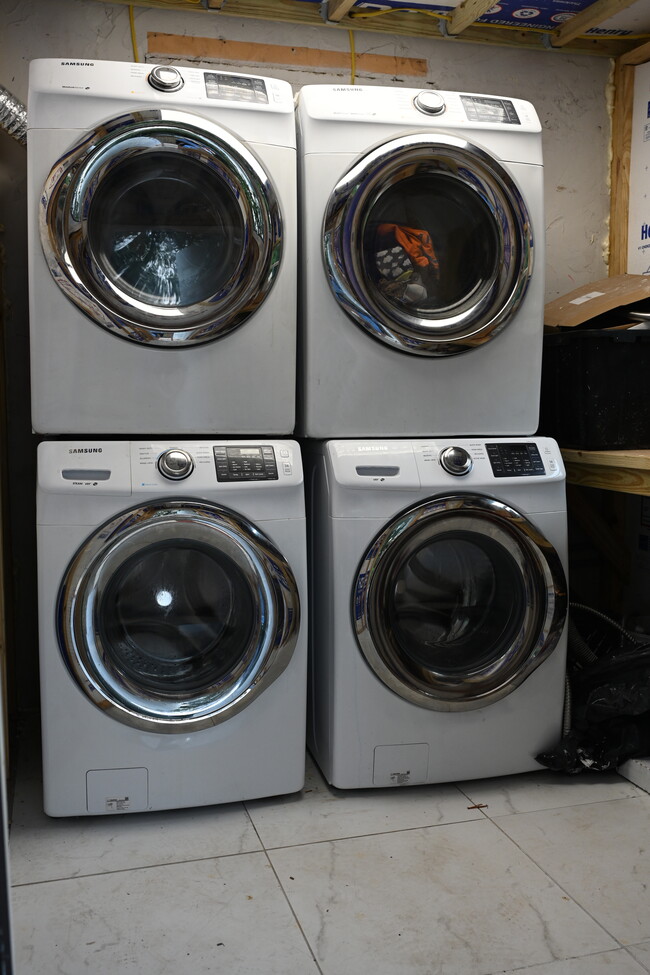 Laundry Room - 7545 NW 3rd Ave