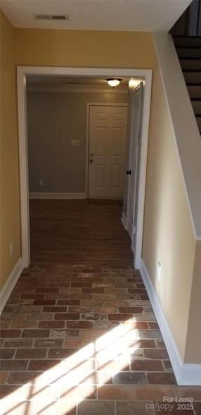 Building Photo - 853 Matthews School Rd