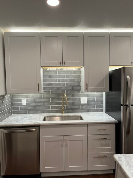 Building Photo - 1287 Roaring Springs Rd