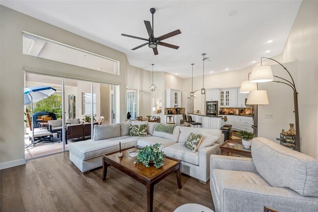 Building Photo - 6120 Chene Ct