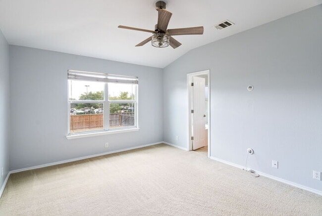 Building Photo - 2735 Encino River