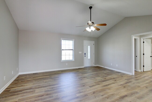 Building Photo - 51 Winding Oaks