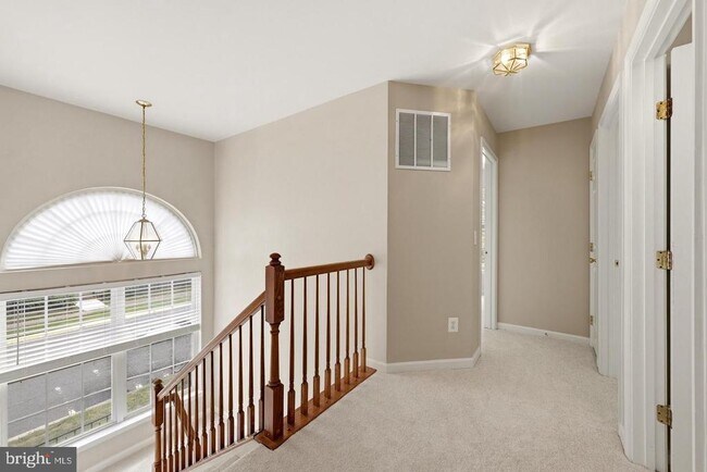 Building Photo - 17037 Loftridge Ln
