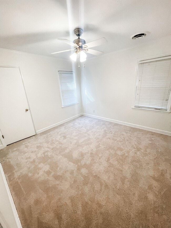 Building Photo - 1270 Perkins Terrace