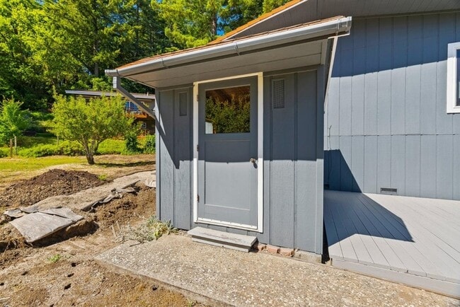 Building Photo - 24190 Summit Woods Dr