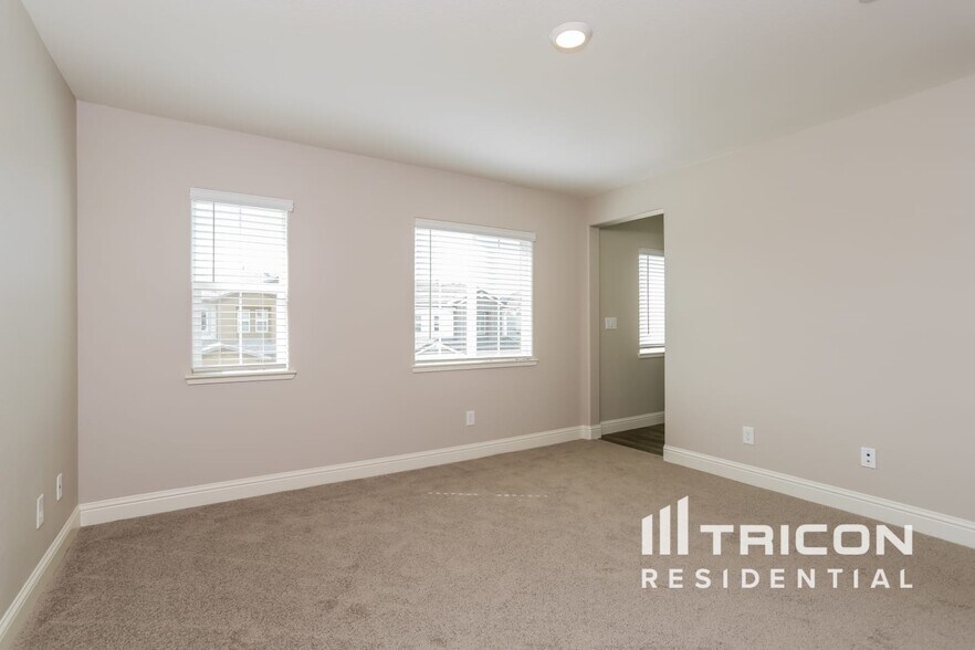 Building Photo - 2148 Comstock Ln