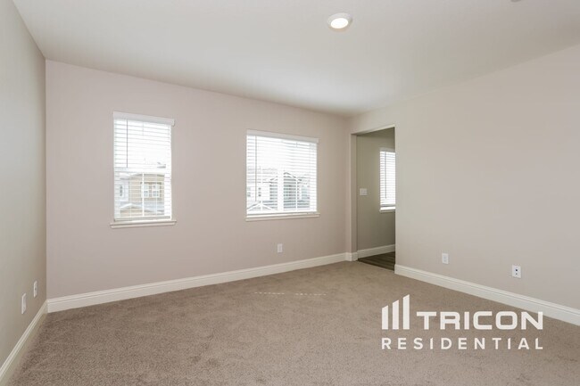 Building Photo - 2148 Comstock Ln