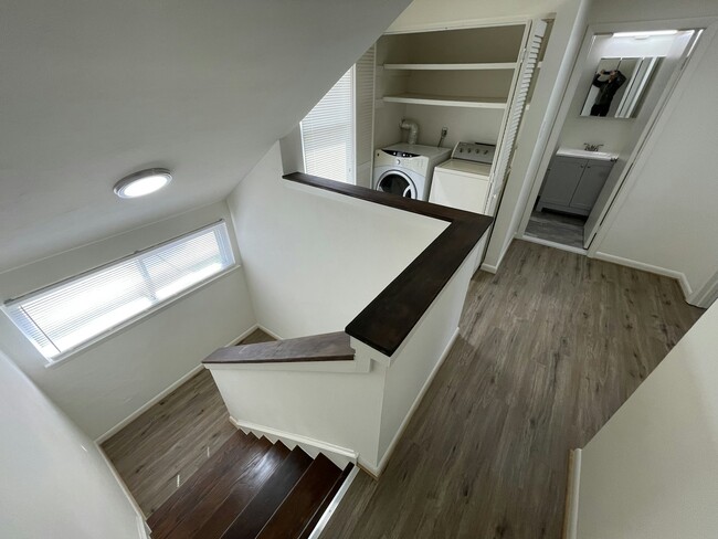 Building Photo - 3953 Old Brook Rd