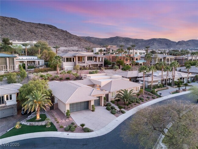 Building Photo - 540 Regents Gate Dr