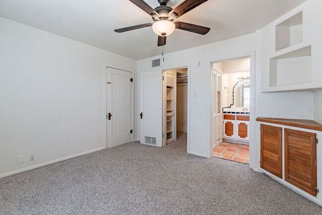 Building Photo - Centrally Located 4-Bed, 2-Bath Tucson Rental – Near U of A