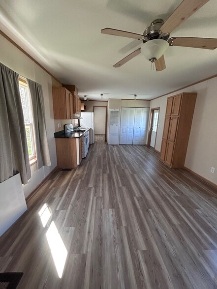 Building Photo - 4 Fawn Hl