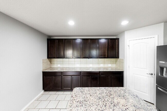 Building Photo - Welcome to The Bowen Floor Plan - 2 WEEKS ...