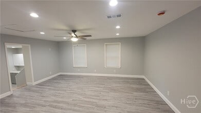 Building Photo - 1129 E Bolton St