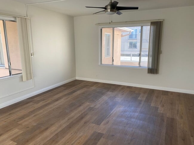 Interior Photo - s7421