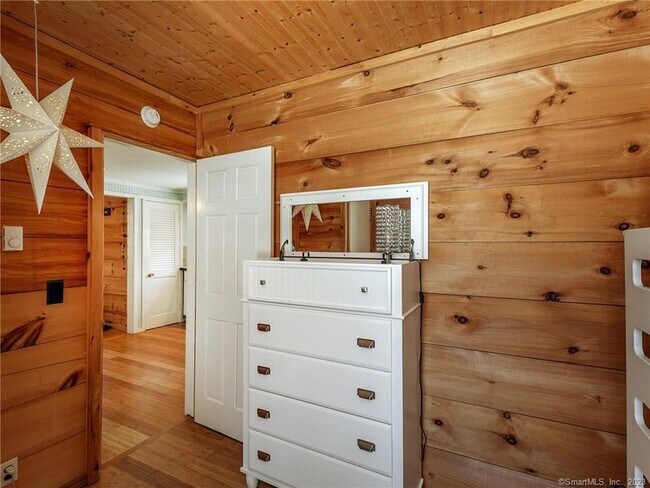 Building Photo - 6 Brunetto Grove