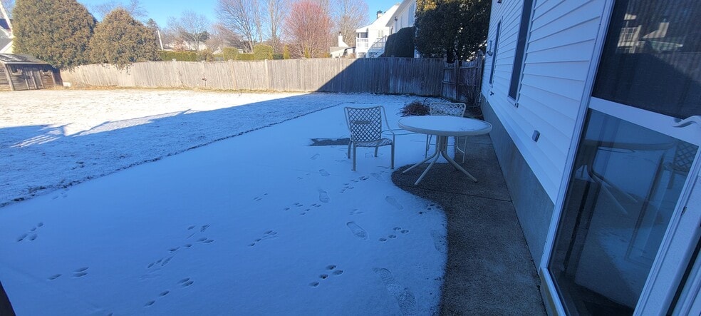 Building Photo - 15 Landers Rd