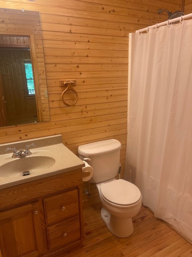 Building Photo - Beautiful Cabin