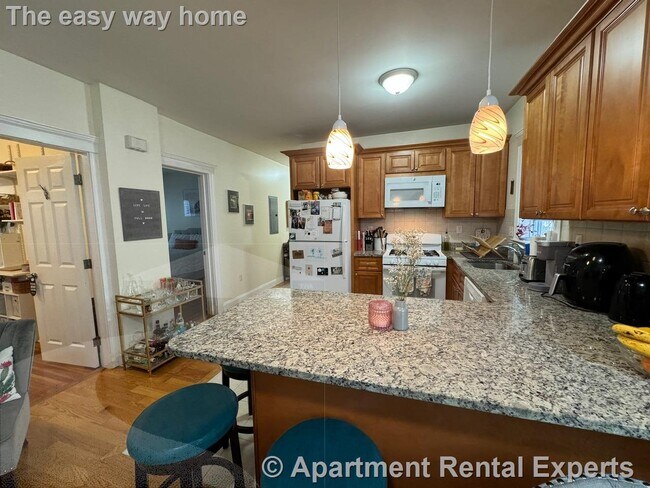 Building Photo - 29-31 Belknap St Unit #1