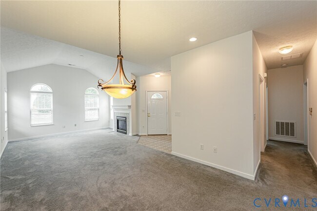 Building Photo - 7301 Norwood Pond Pl