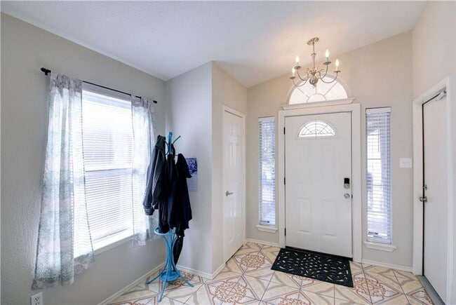 Building Photo - Very clean well maintained one-story home.