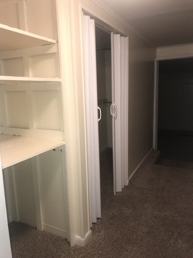 Building Photo - Two Bedroom Home in Downtown Carlisle